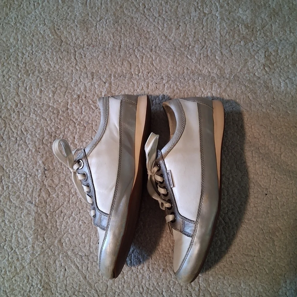 Mephisto stylish sneakers